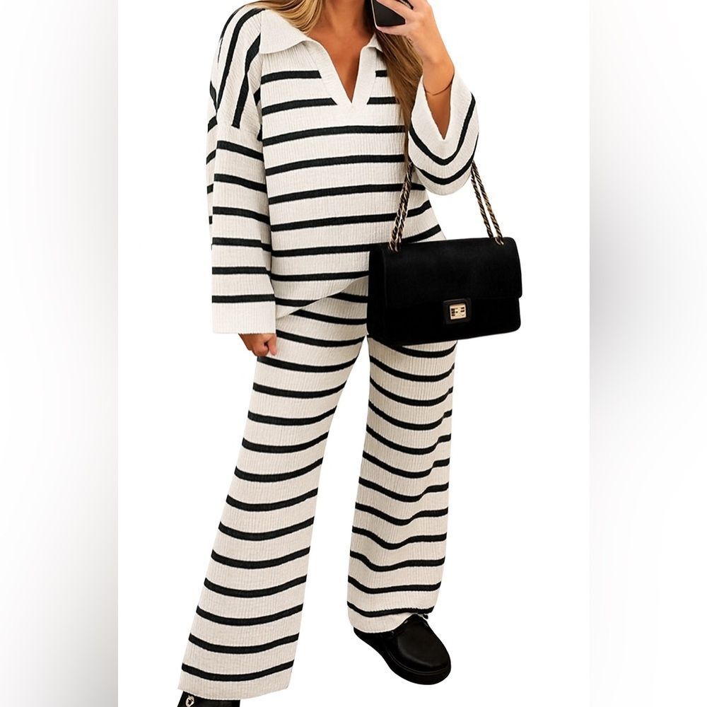 150 Striped Black and White Women's 2 pcs knit set